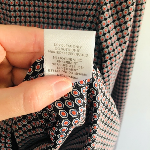 Equipment Silk Red Dot Button Down XS - Picture 5 of 6